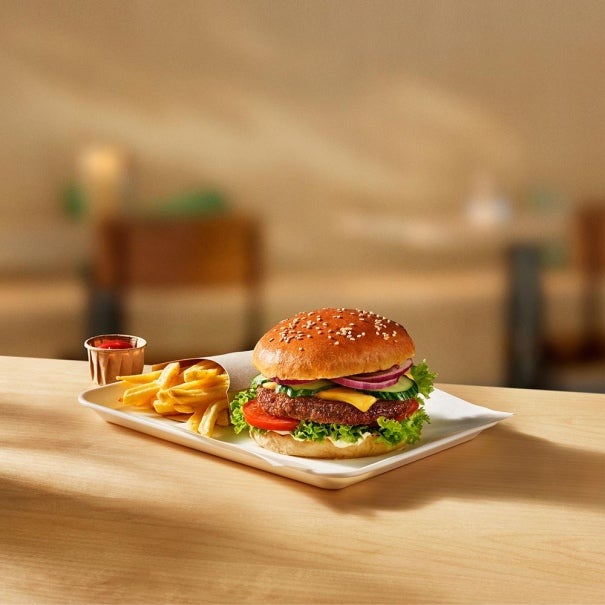 GARDEN GOURMET Deluxe Burger mit Pommes